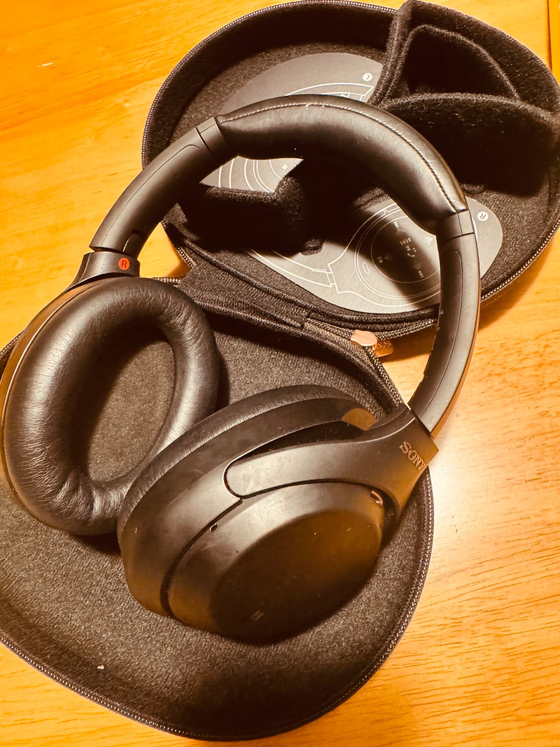 소니 WH-1000XM4 상품이미지3