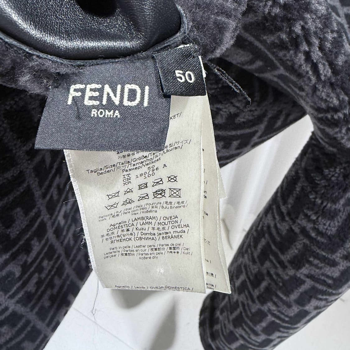 50 / 펜디 시어링 레더 리버시블 무스탕  상품이미지8