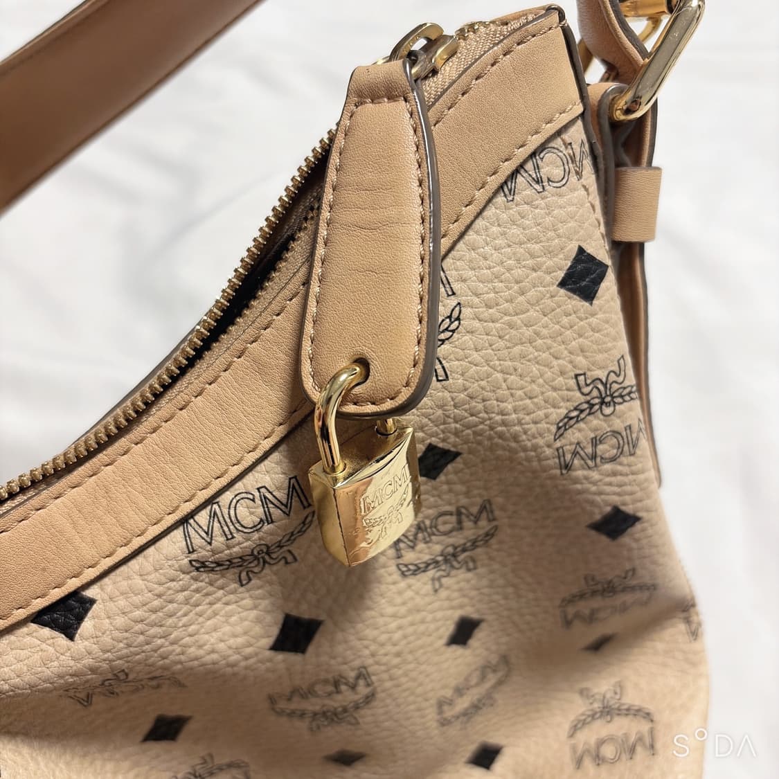 MCM 로고 숄더백 베이지 상품이미지7