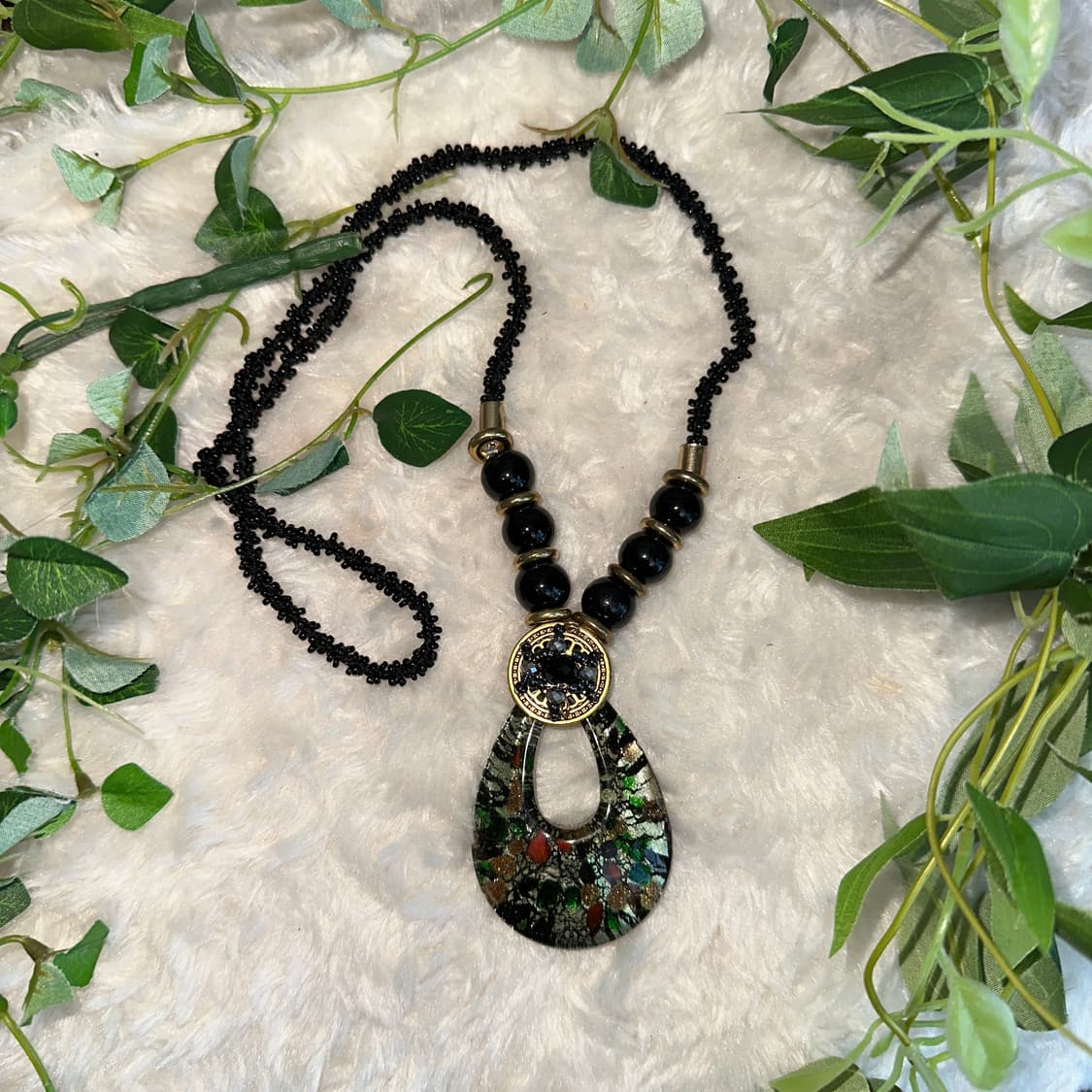 Khaki black oriental necklace  상품이미지1