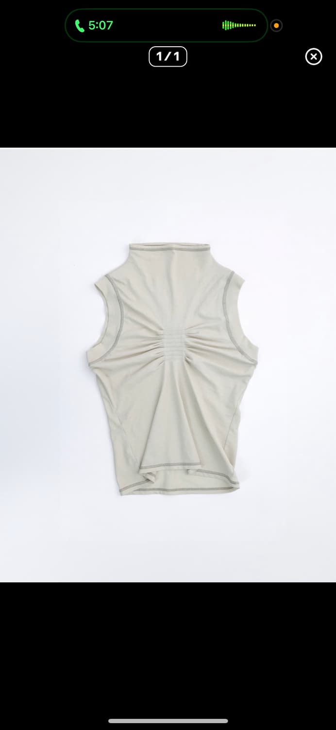 울리카상투스 Pintuck highneck top 구해요 상품이미지1