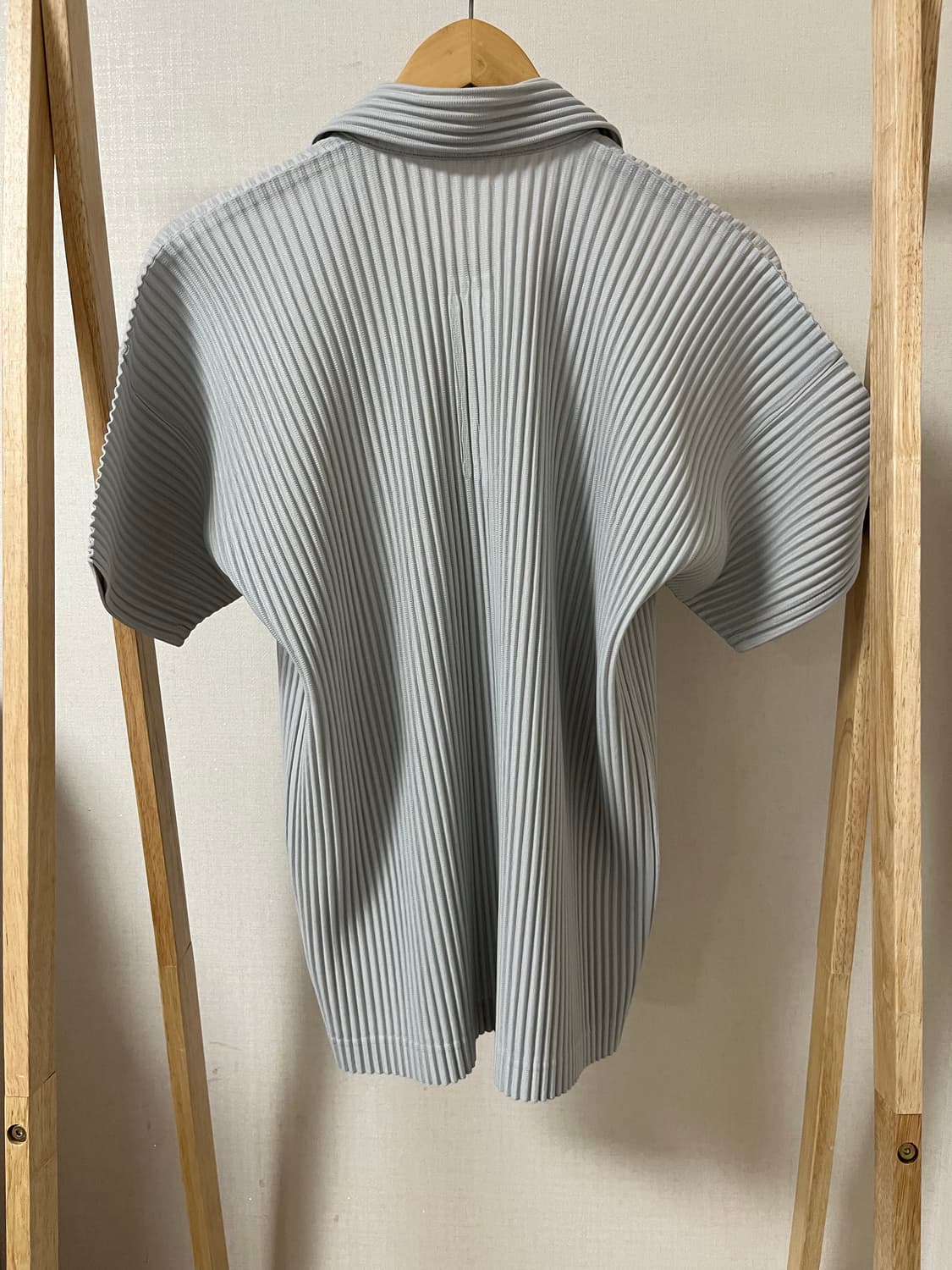 옴므플리세 플리츠 폴로 셔츠 3사이즈 정품 상품이미지2