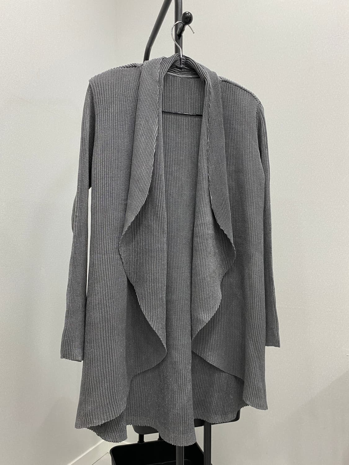 Shuttle Pleats Drape Open Cardigan 상품이미지1
