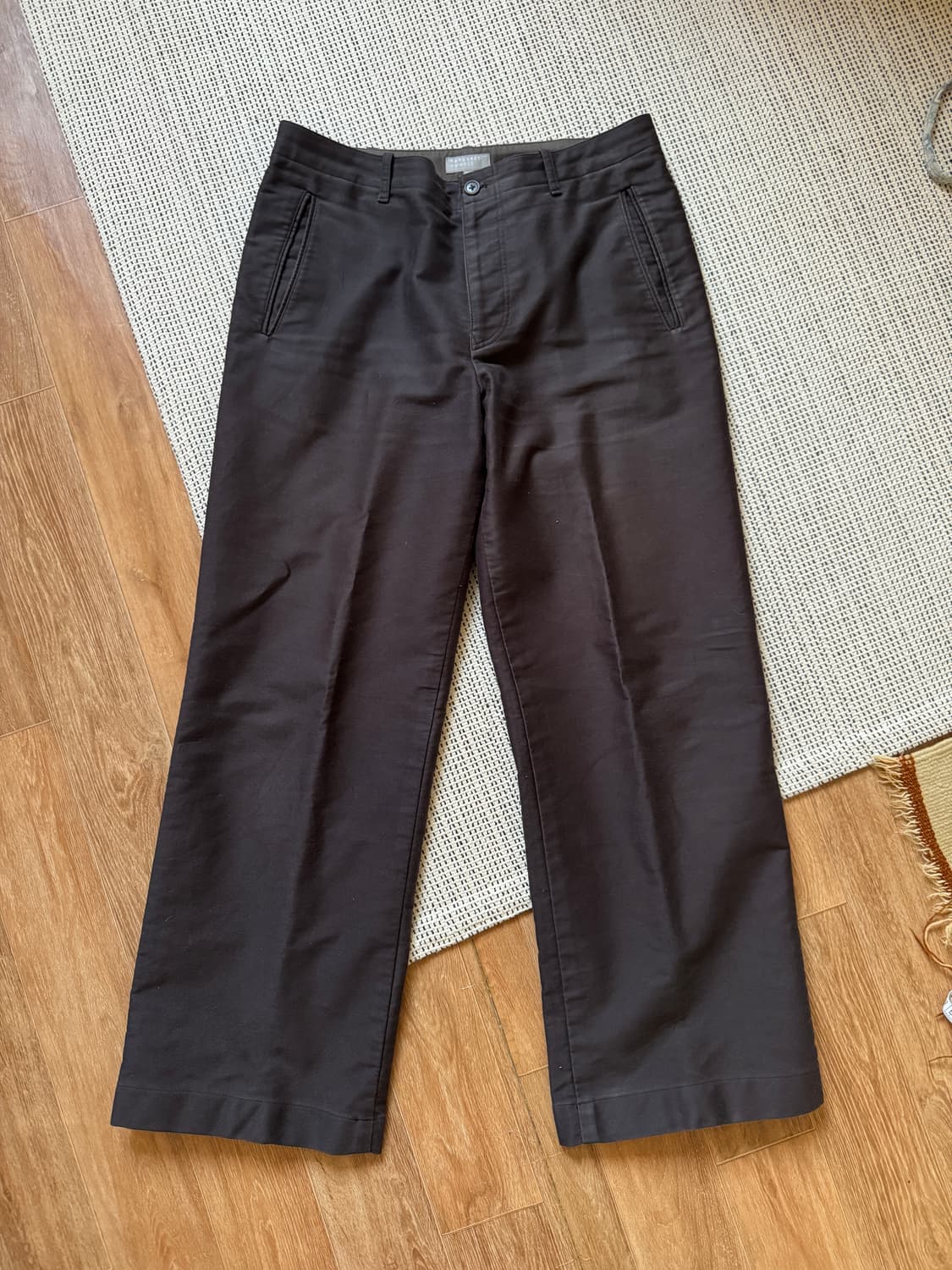 올드 마가렛호웰 블랙 몰스킨 팬츠 상품이미지1