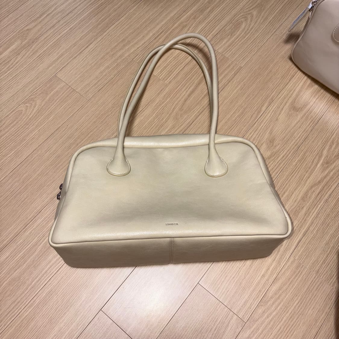 스탠드오일 모모백 라지 버터 상품이미지2