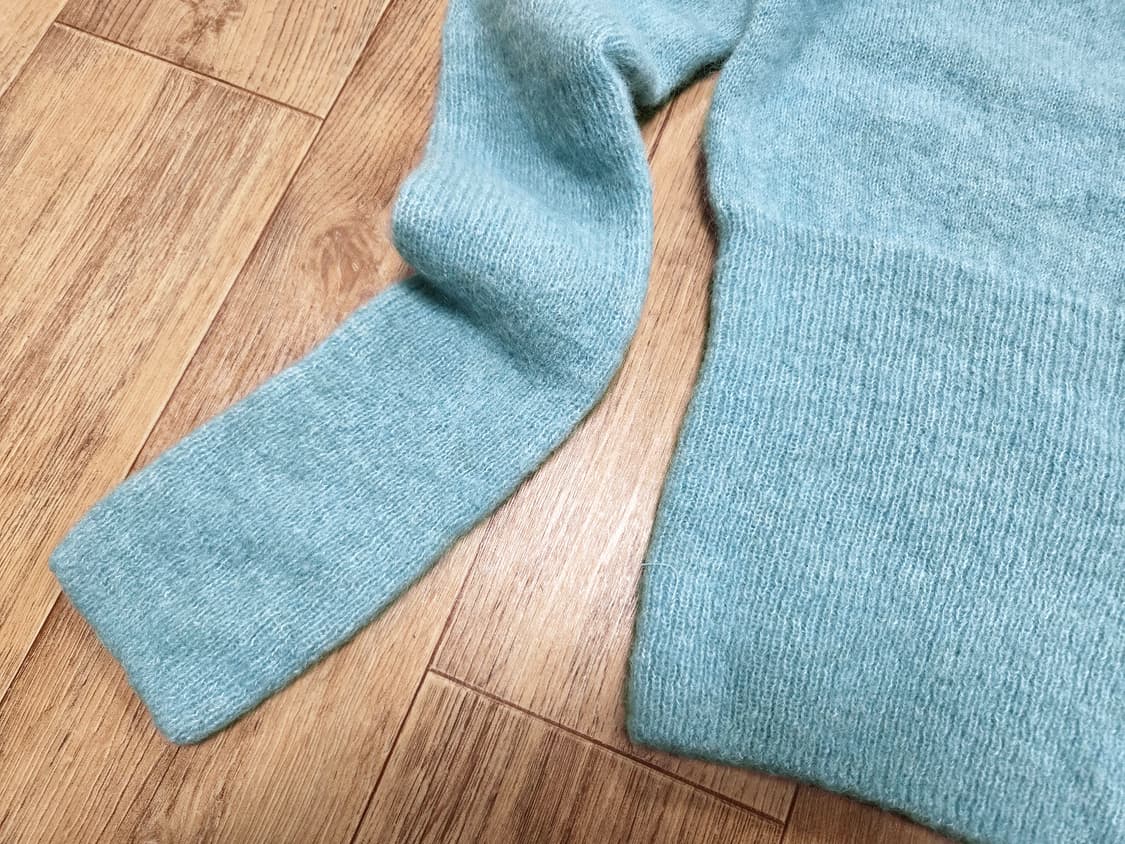 비클라(becla) 스카이블루 베이비알파카 울 니트 프리사이즈 새상품 상품이미지7