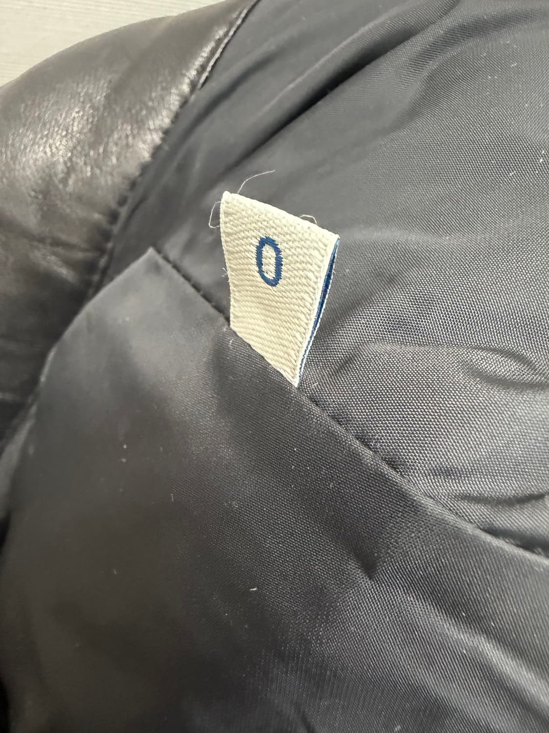 몽클레르 클레마티스 주보토 가죽 다운 패딩자켓 (44)  상품이미지7