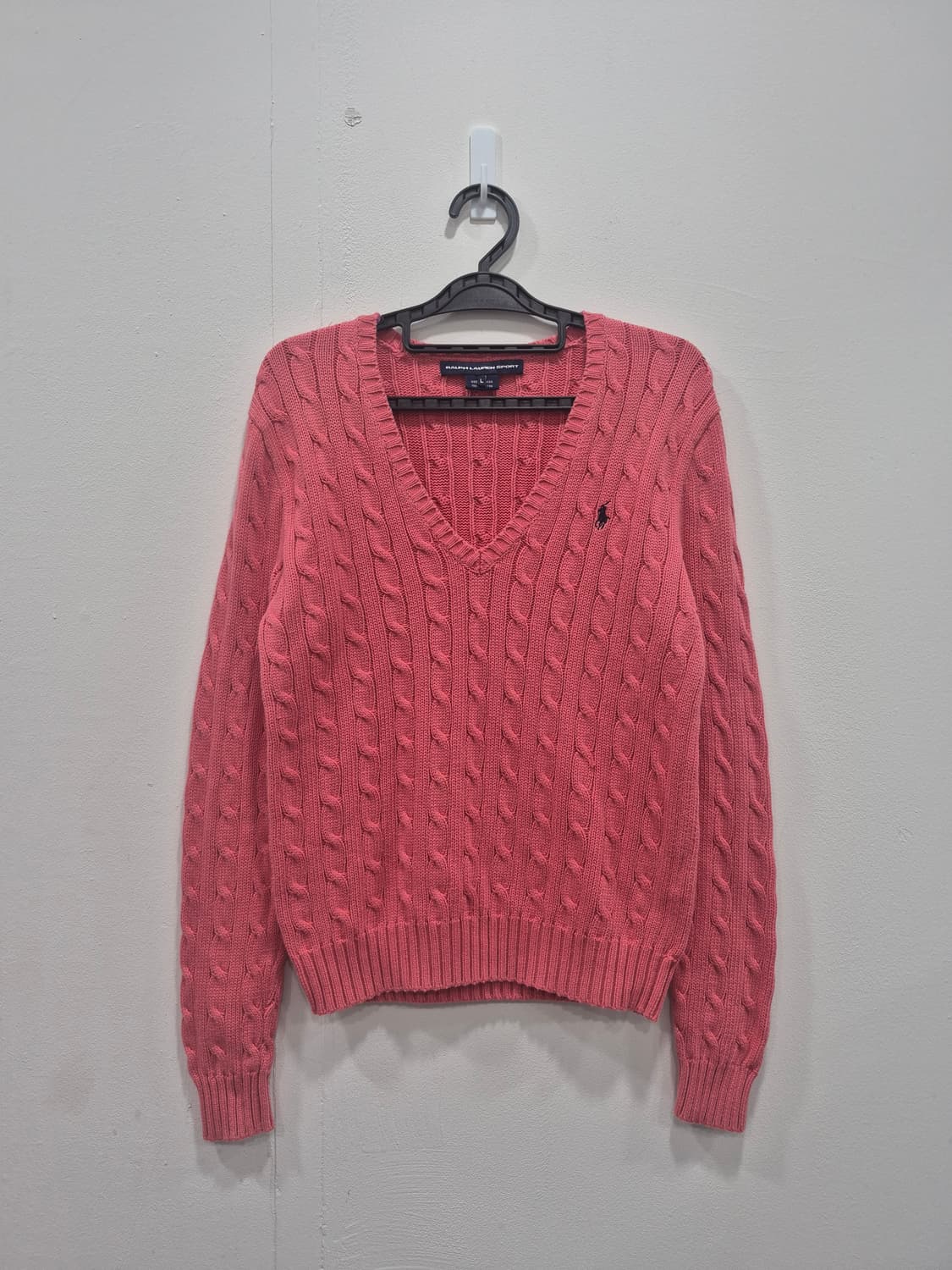 랄프로렌 스포츠 핑크색 꽈배기 브이넥 니트 스웨터 여성 100사이즈 상품이미지1