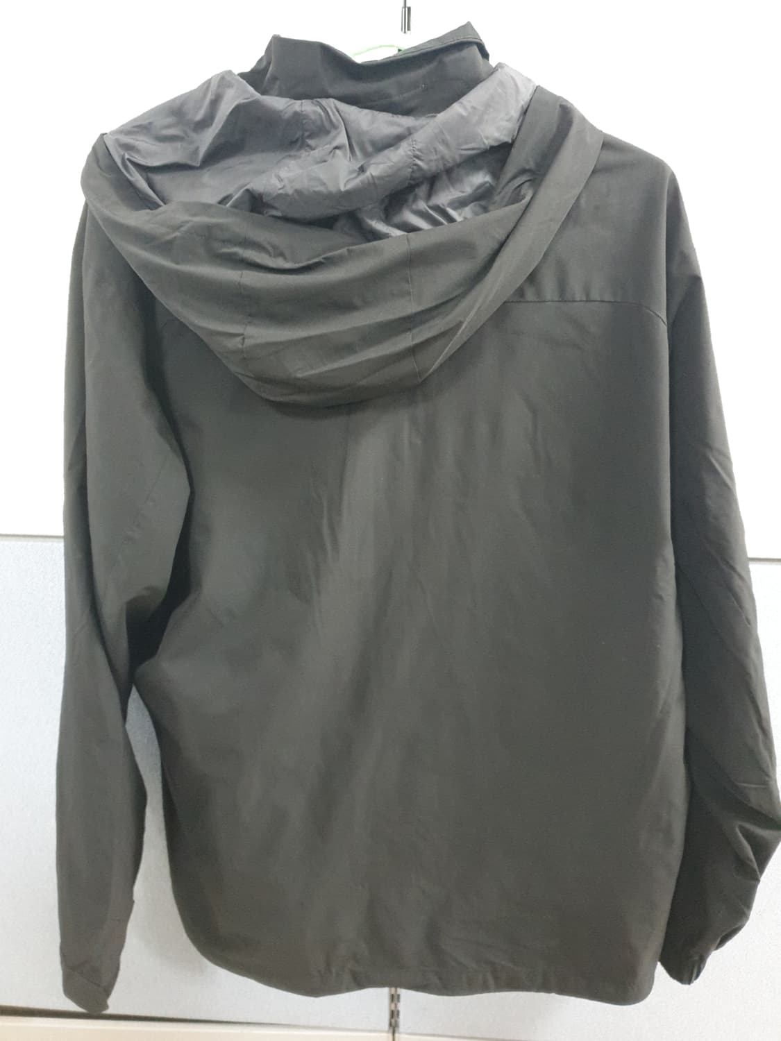 밀레 정품 바람막이 110사이즈 싸게 팝니다  상품이미지2