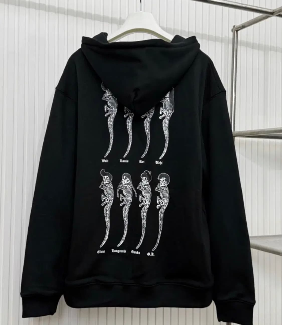 크롬하츠 한정판 그래픽  백로고 집업 후드 블랙 L 상품이미지3