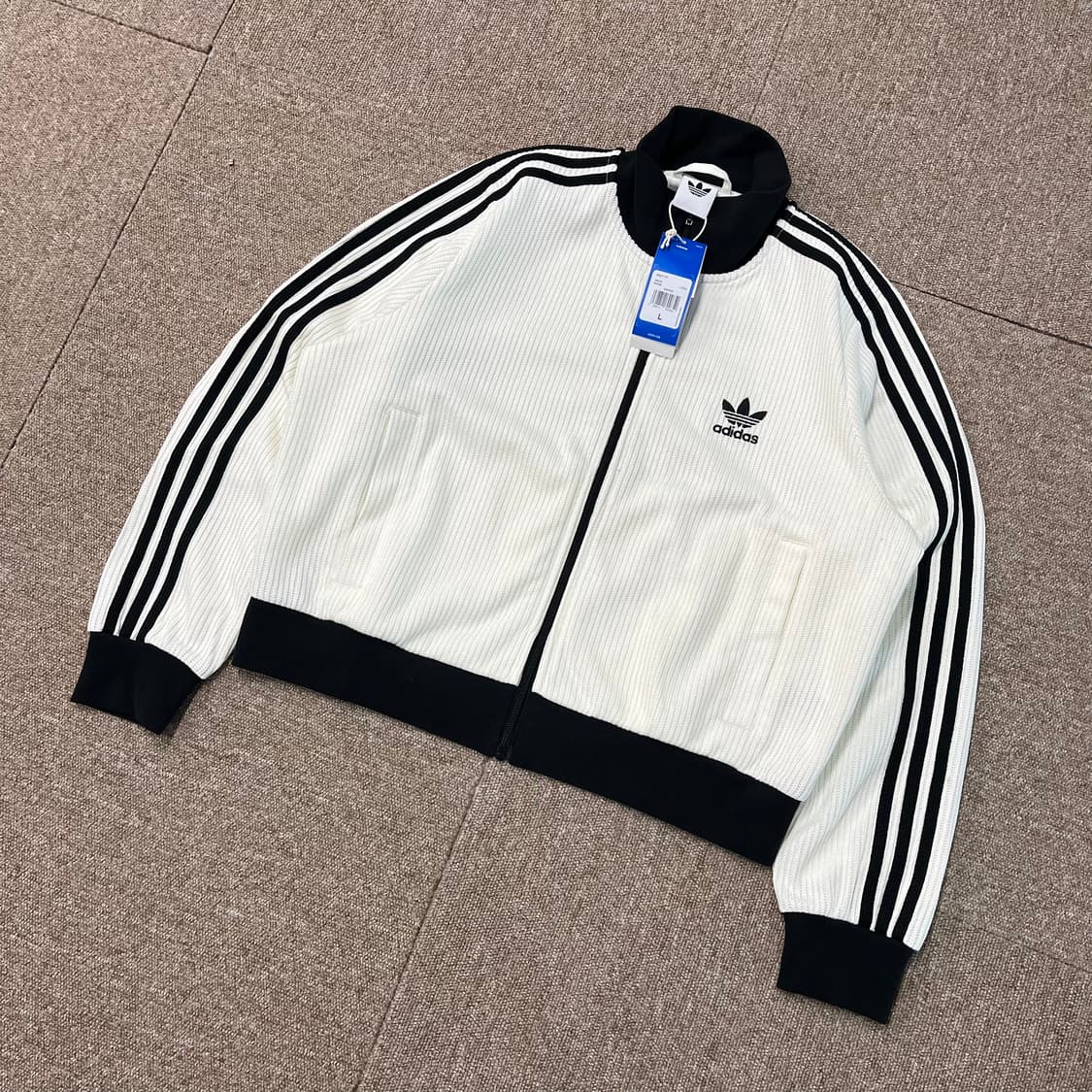 새상품 아디다스 니트 트랙탑 상품이미지1