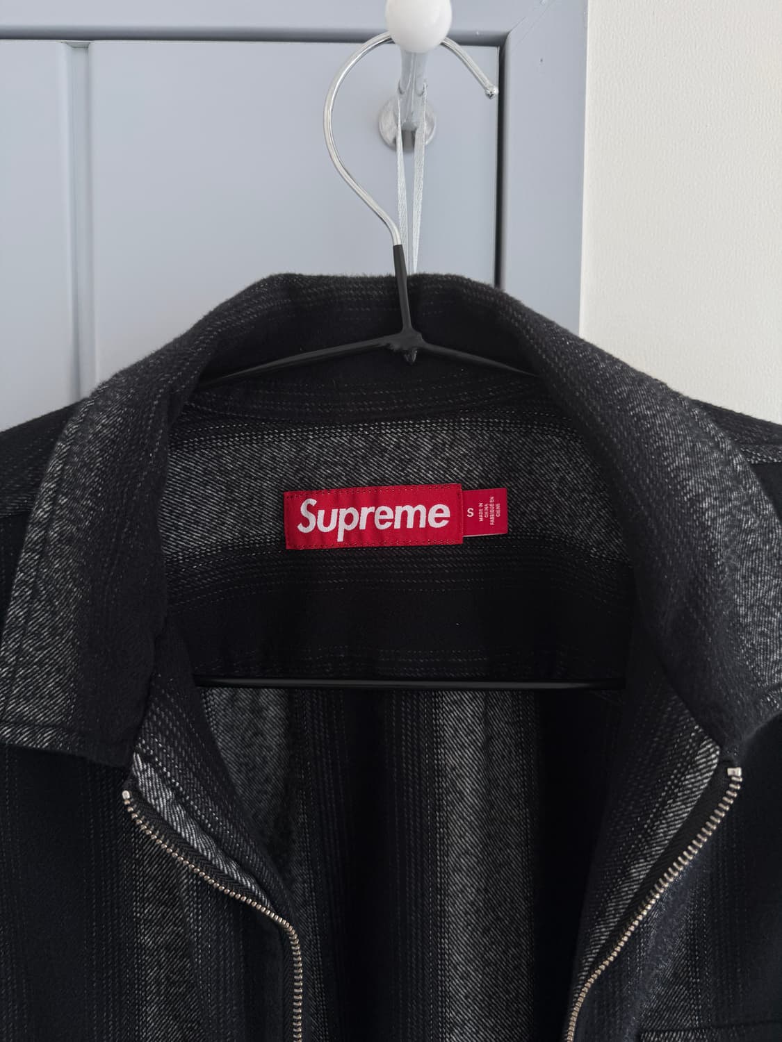 슈프림 스트라이프 플란넬 집업셔츠 블랙 상품이미지3