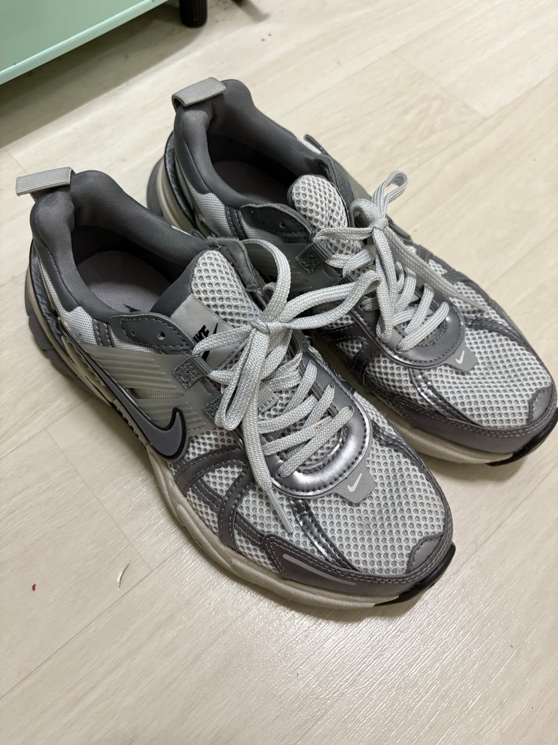 NIKE V2K 상품이미지1