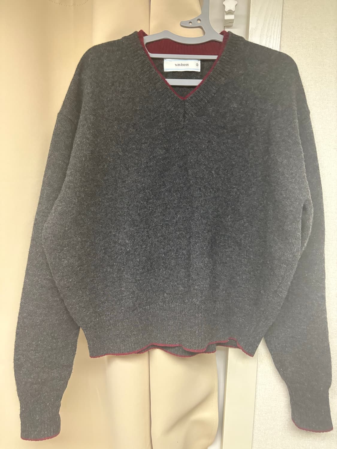 [사이즈:2(라지)] 웨이비니스 브이넥니트 상품이미지3