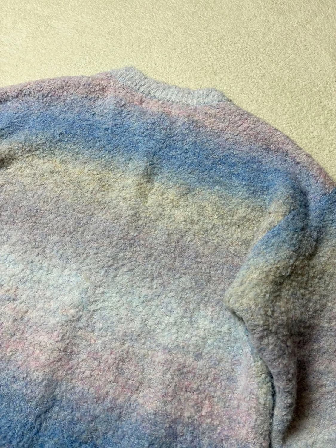 팔렛 FALLETT 24FW 그라데이션 부클 라벤더 니트 PN6399 상품이미지7