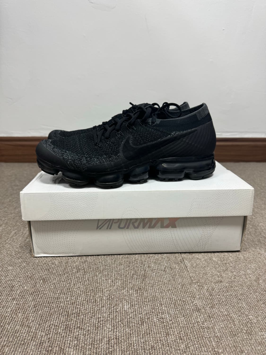 나이키 베이퍼맥스 트리플블랙 1.0 280 사이즈 상품이미지2