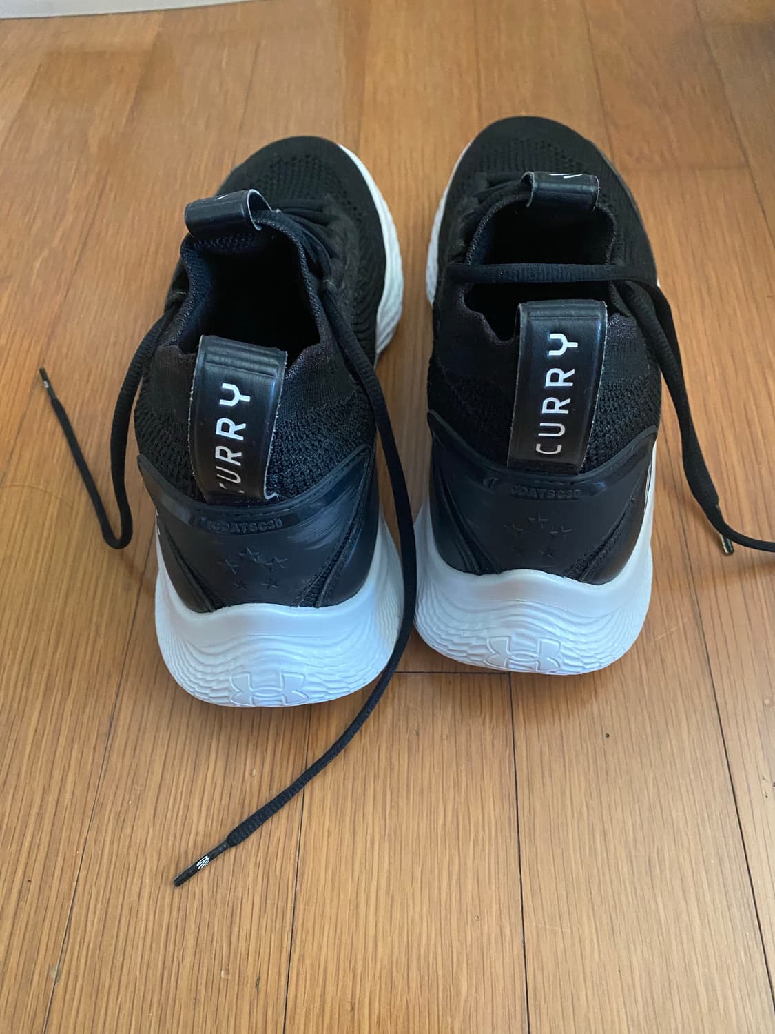 언더아머 커리8 블랙 260 상품이미지2