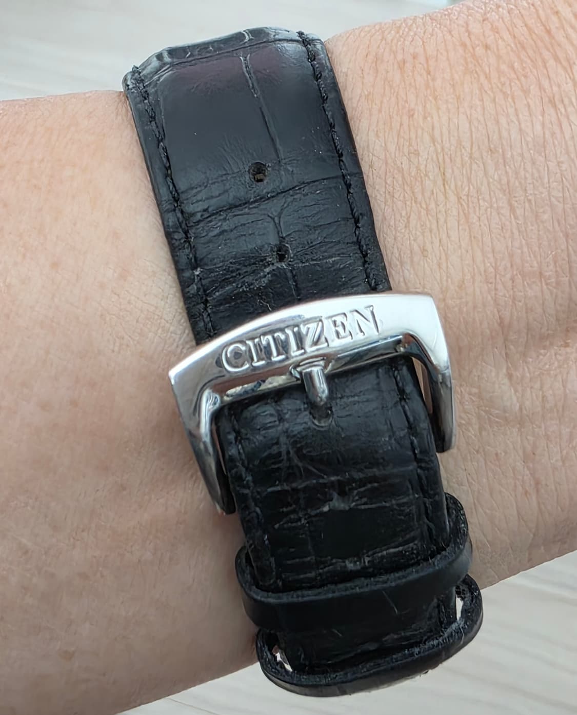 시티즌 (CITIZEN) 부엉이 흰판 블루핸즈 데이 & 데이트 솔라 에코 상품이미지4