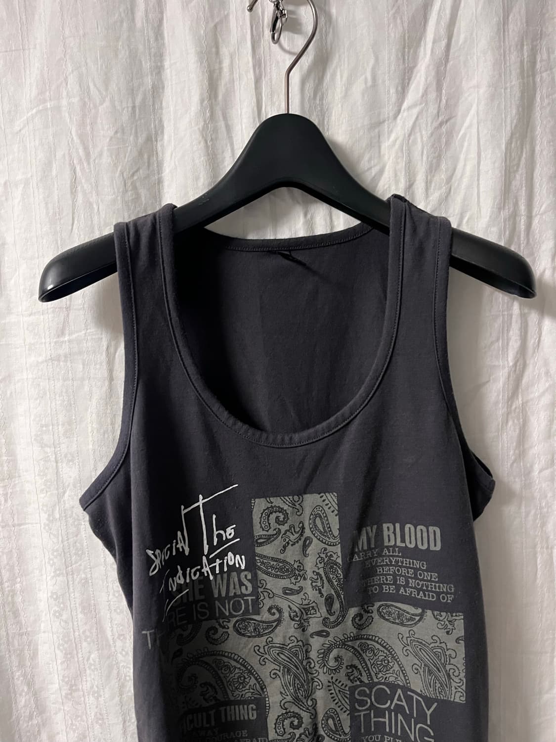Cross Print Shirred Detail Sleeveless 상품이미지2