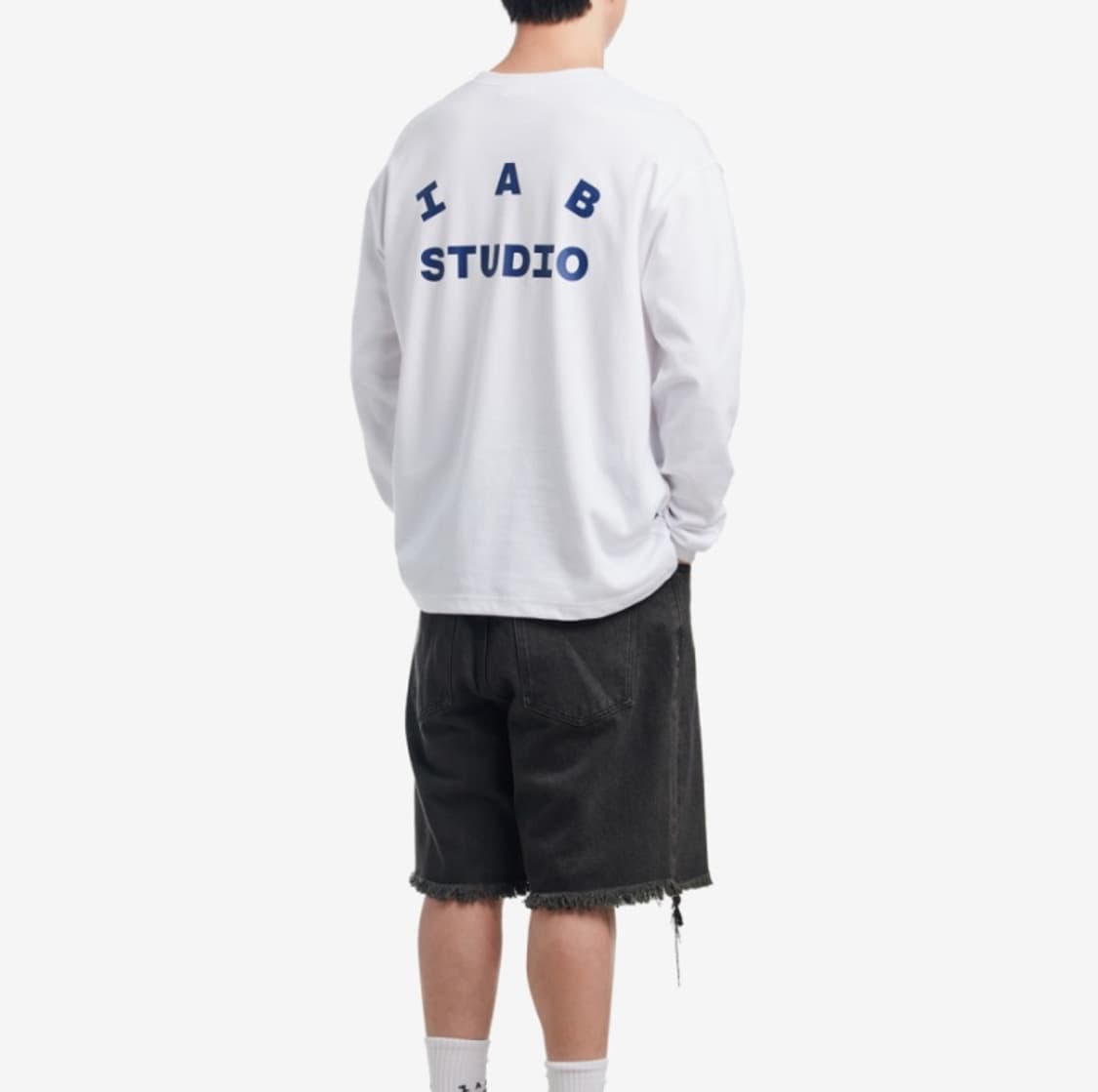 (새상품) 25FW IAB Studio 아이앱 스튜디오 롱슬리브 화이트X 상품이미지5