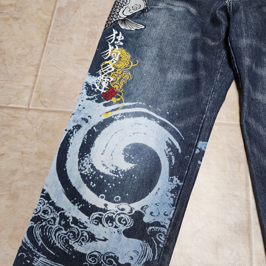 도그타운 오리엔탈 코이 잉어 자수 데님팬츠 상품이미지9