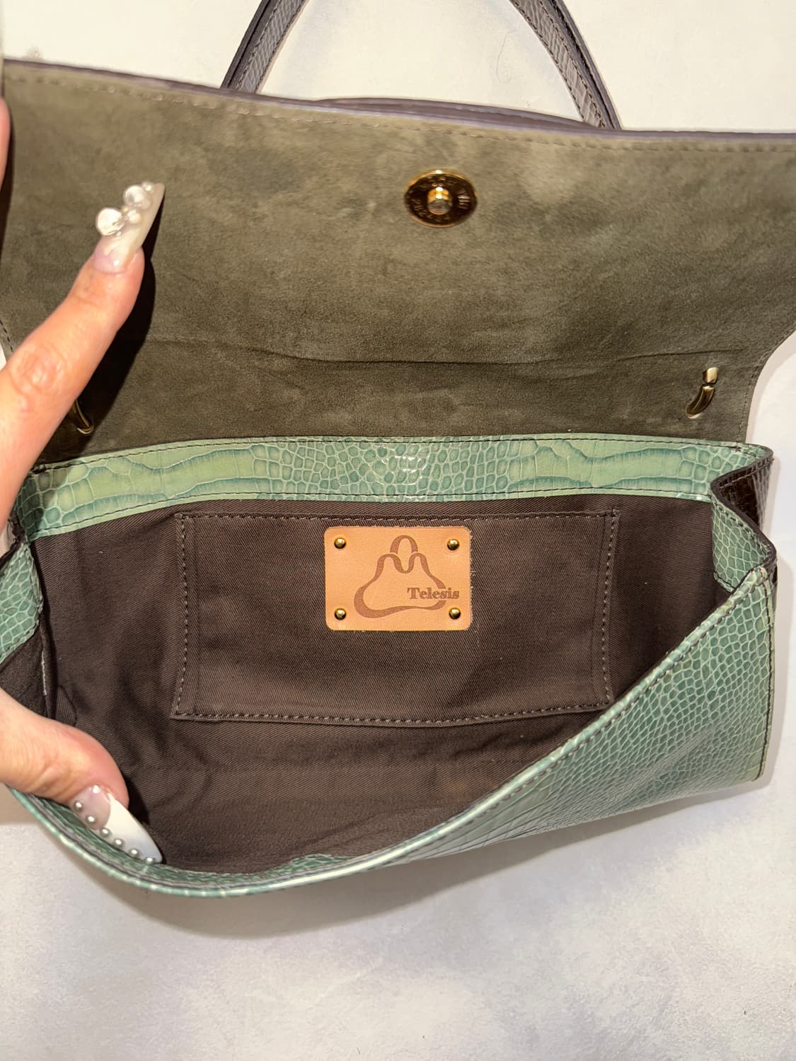 Mint brown enamel python shoulder bag 상품이미지5