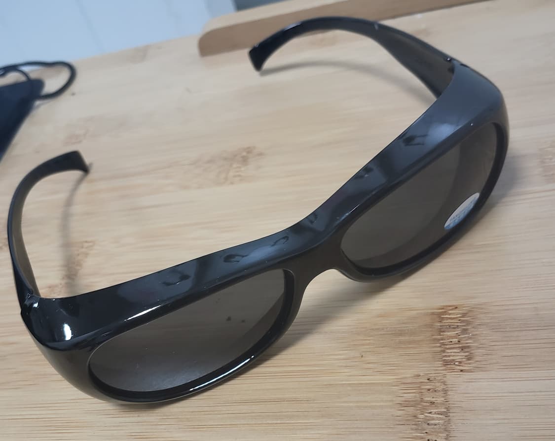 칸예 월마트 선글라스 상품이미지1