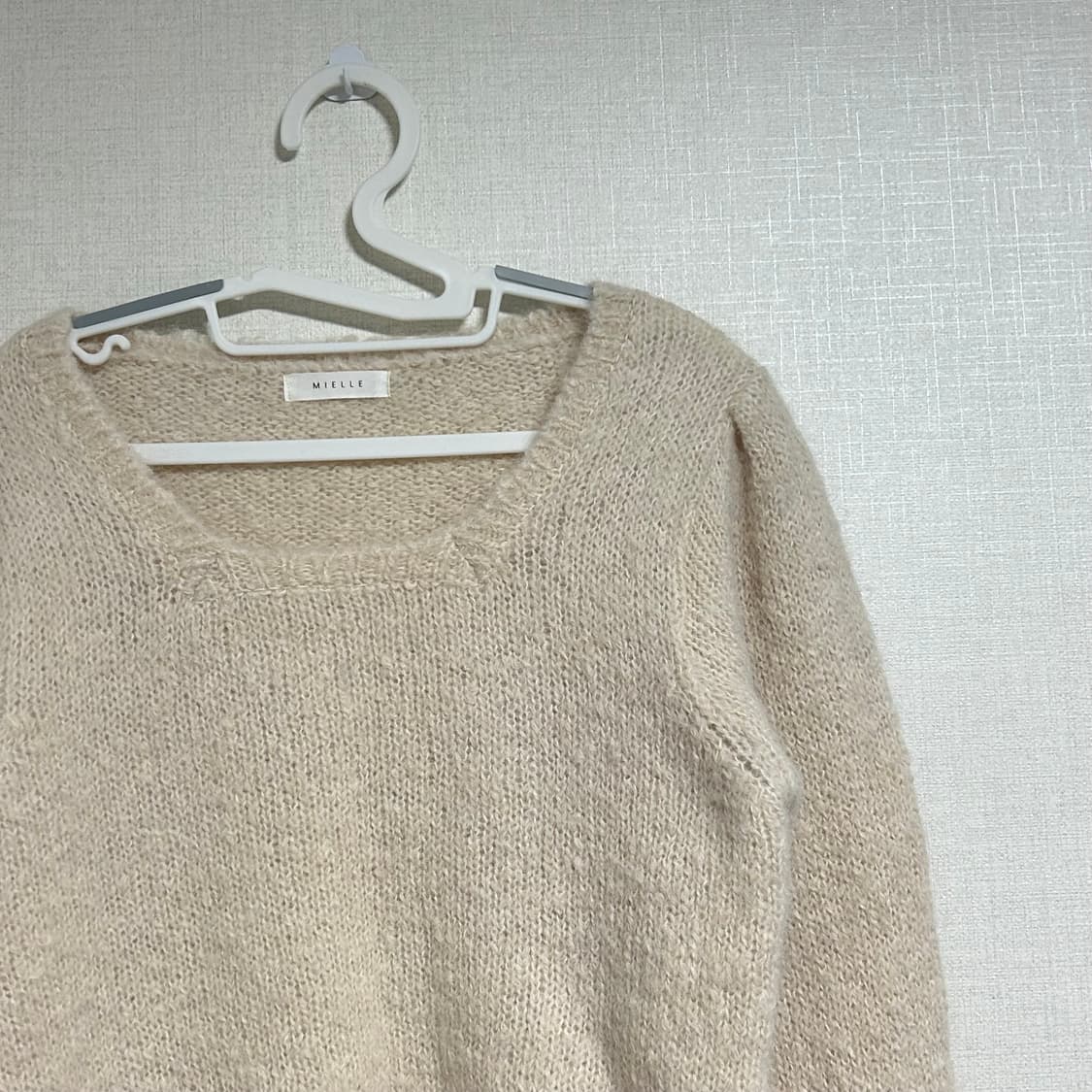 미엘 알파카 스퀘어넥 니트 크림 아이보리 상품이미지7