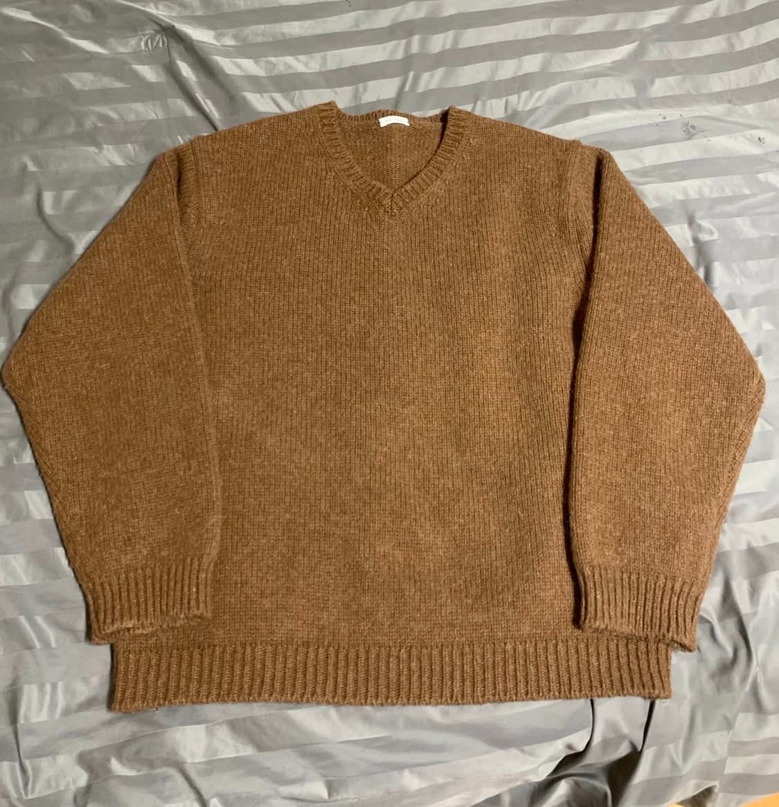 우드비 알파카청키 브이넥 니트 상품이미지3