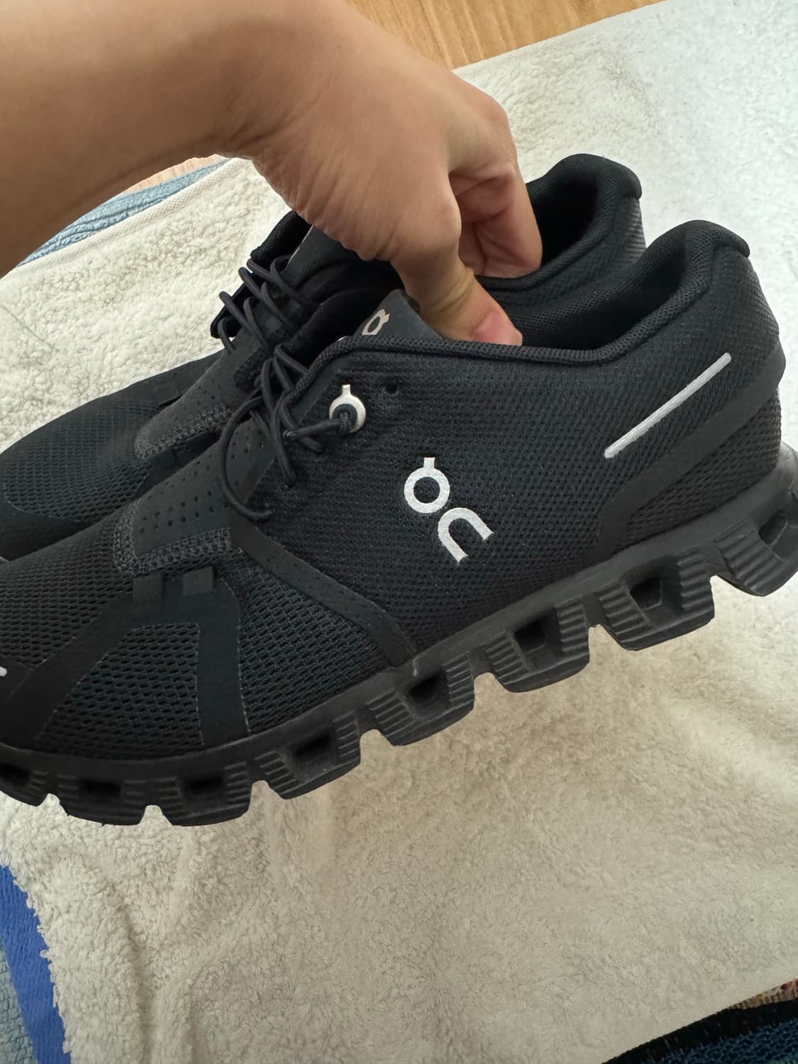 온러닝 Cloud 5 W All Black (7사이즈) 상품이미지4