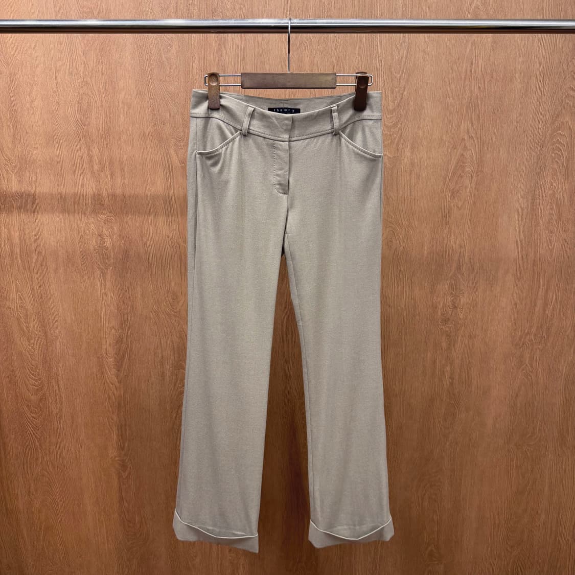 띠어리 슬랙스 팬츠 사선 포켓 벨트 루프 디테일 슬림핏 베이지 상품이미지2