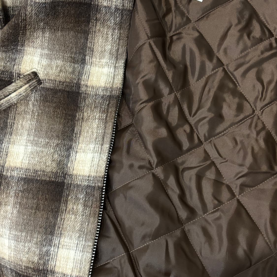 [새상품] 체크 브러쉬 누빔 자켓 상품이미지3