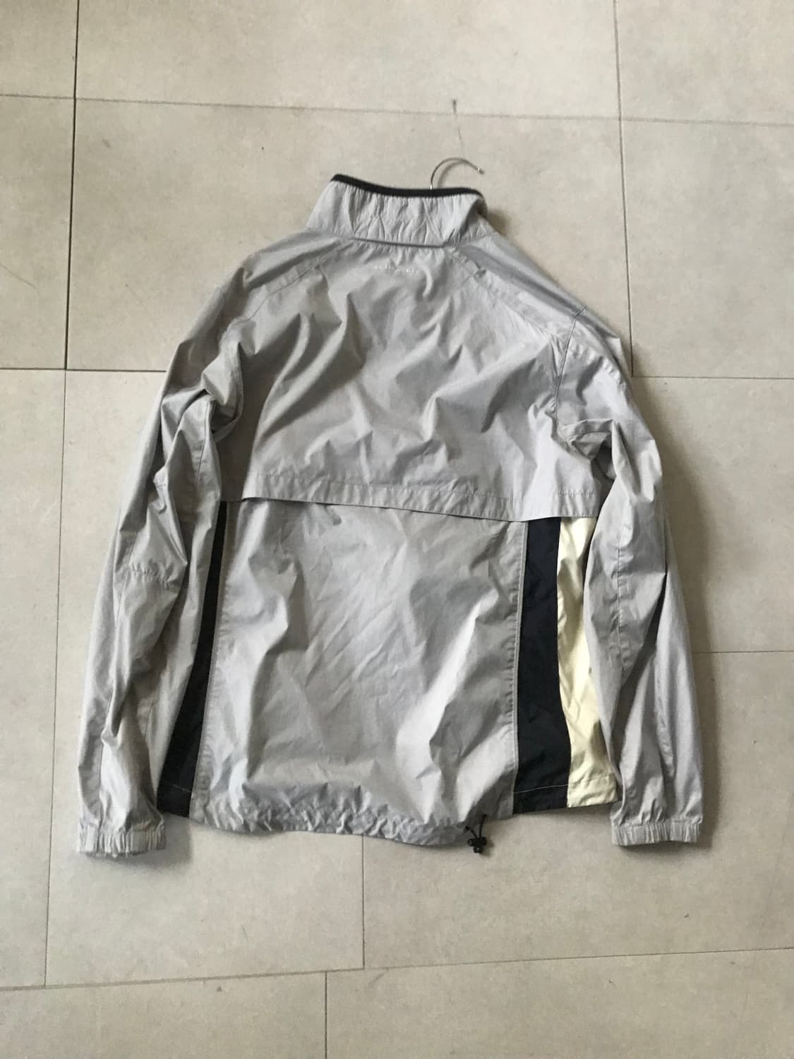 나이키 연그레이 바람막이 상품이미지9