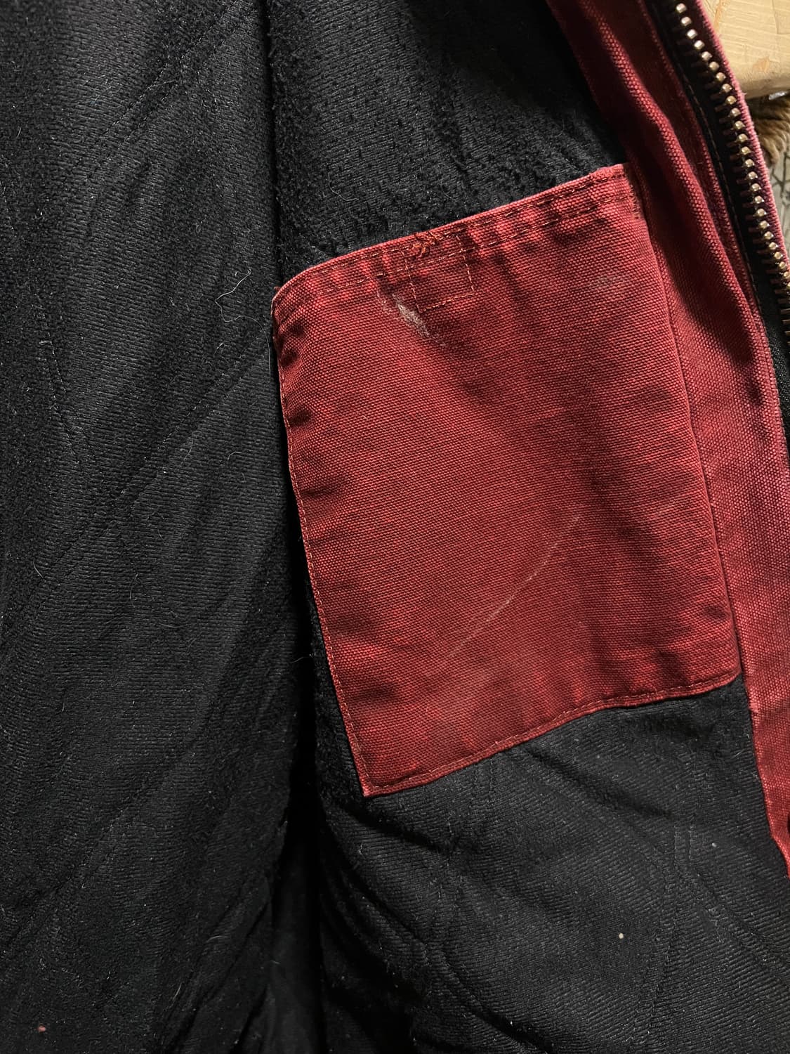 [L]칼하트 J130 CRI 크림슨 레드 액티브 워크자켓 상품이미지6