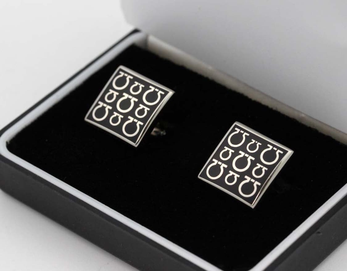 페라가모 A등급 남자 명품 커프스 상품이미지1