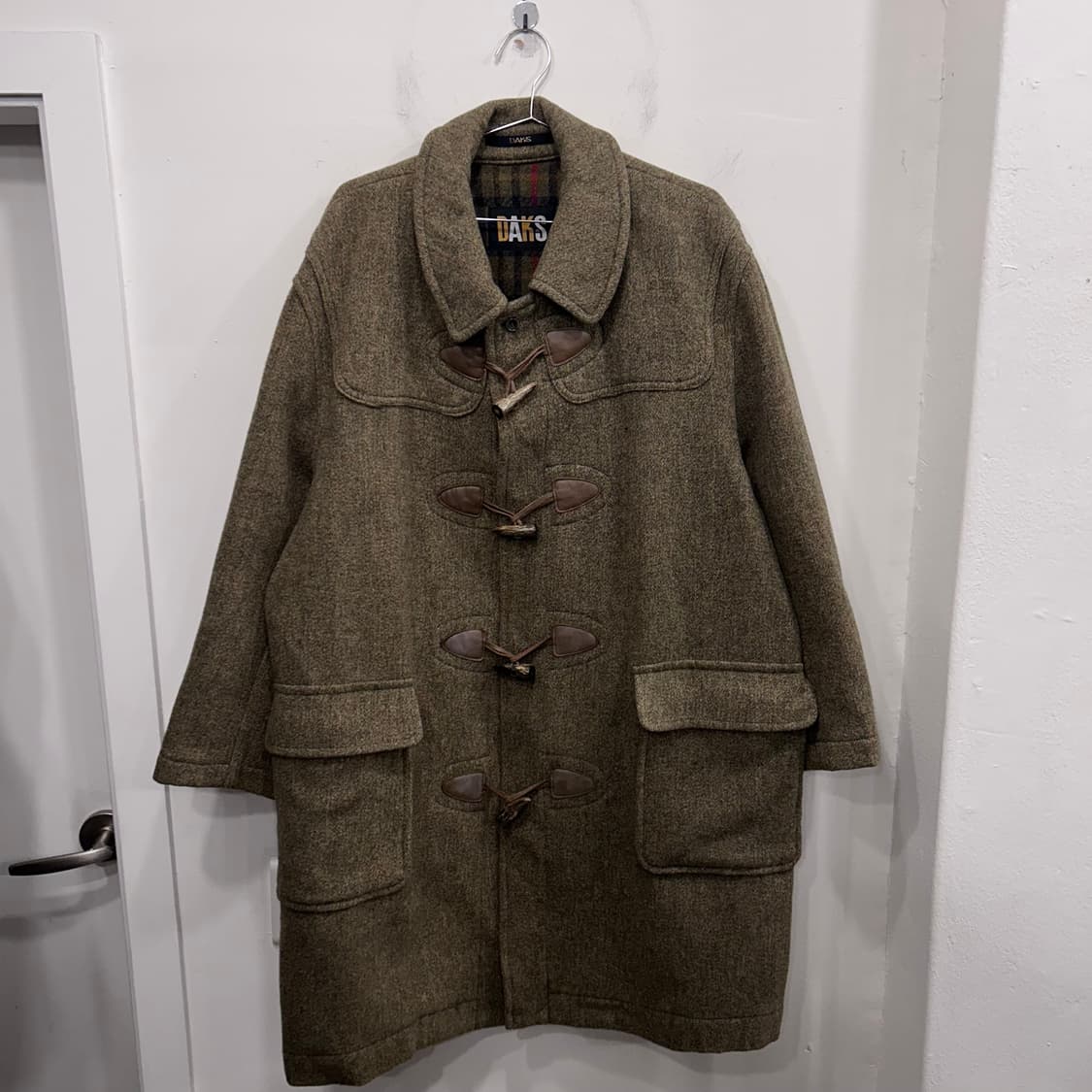 닥스 클래식 울 모직 숄더패치 롱 더플코트 상품이미지2