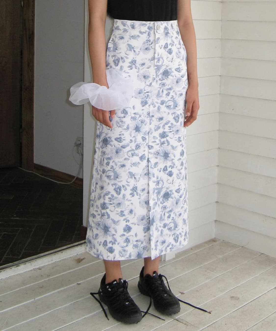 시눈(SINOON) 로즈 프린트 스커트 블루 상품이미지1