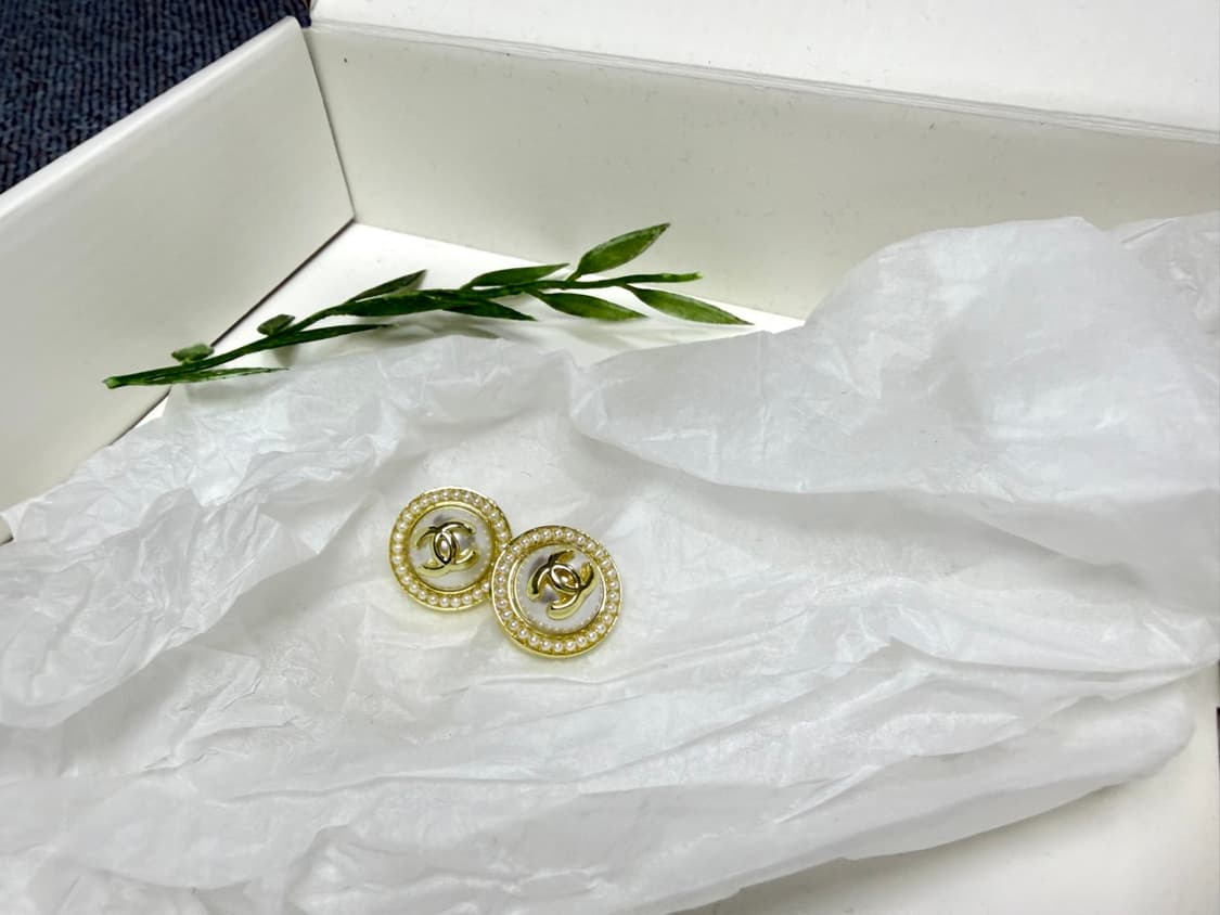 샤넬 진주 포인트 CC 이어링 상품이미지2