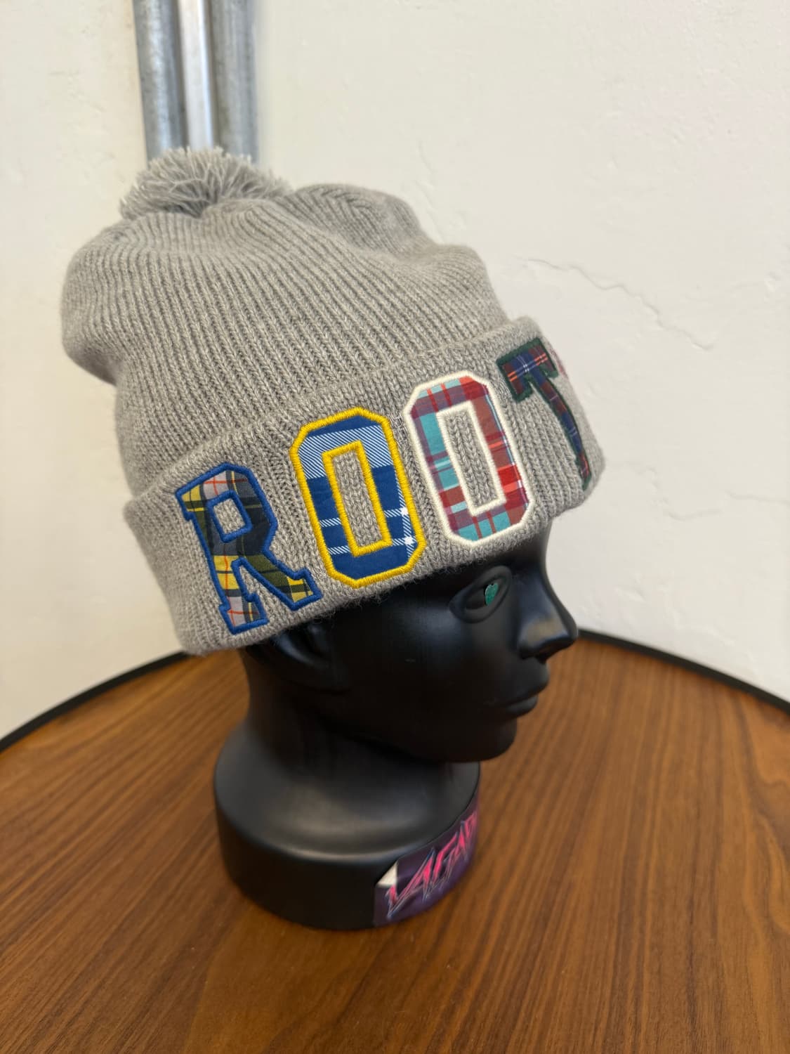 루츠 체크 로고 방울비니 상품이미지4