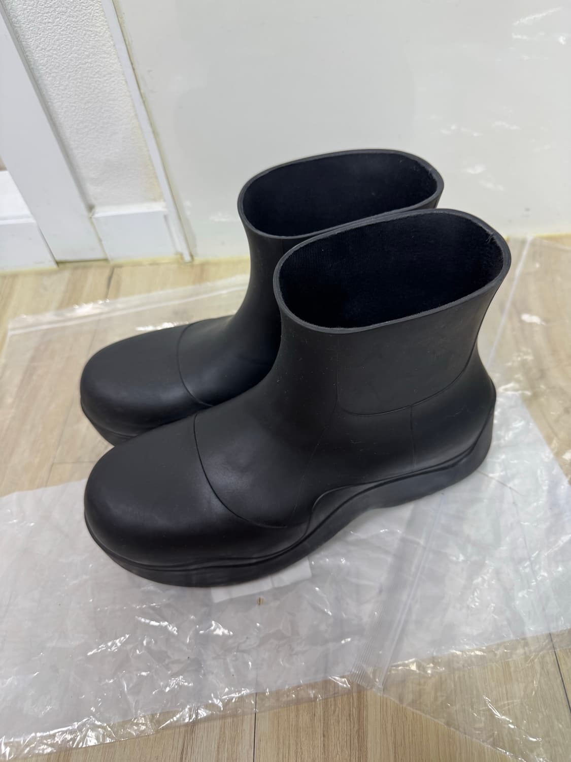 보테가베네타 퍼들 앵클 부츠 상품이미지3