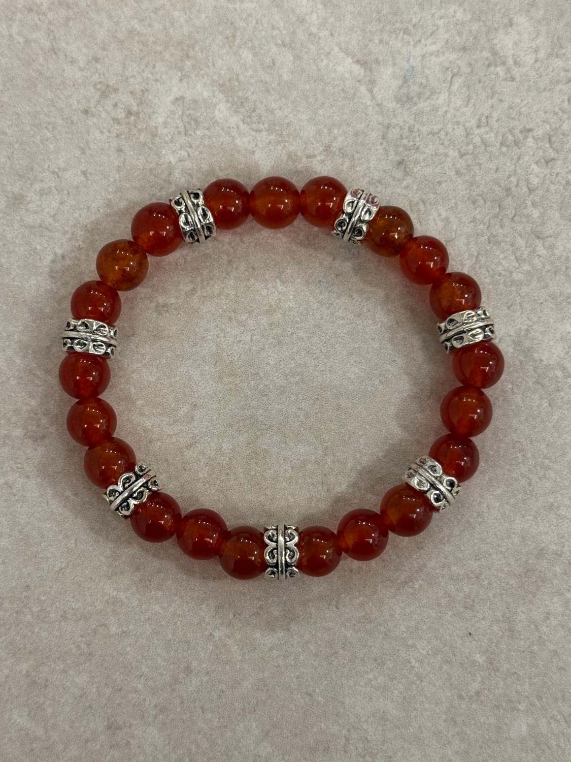 적색 비즈 포인트 팔찌 상품이미지1