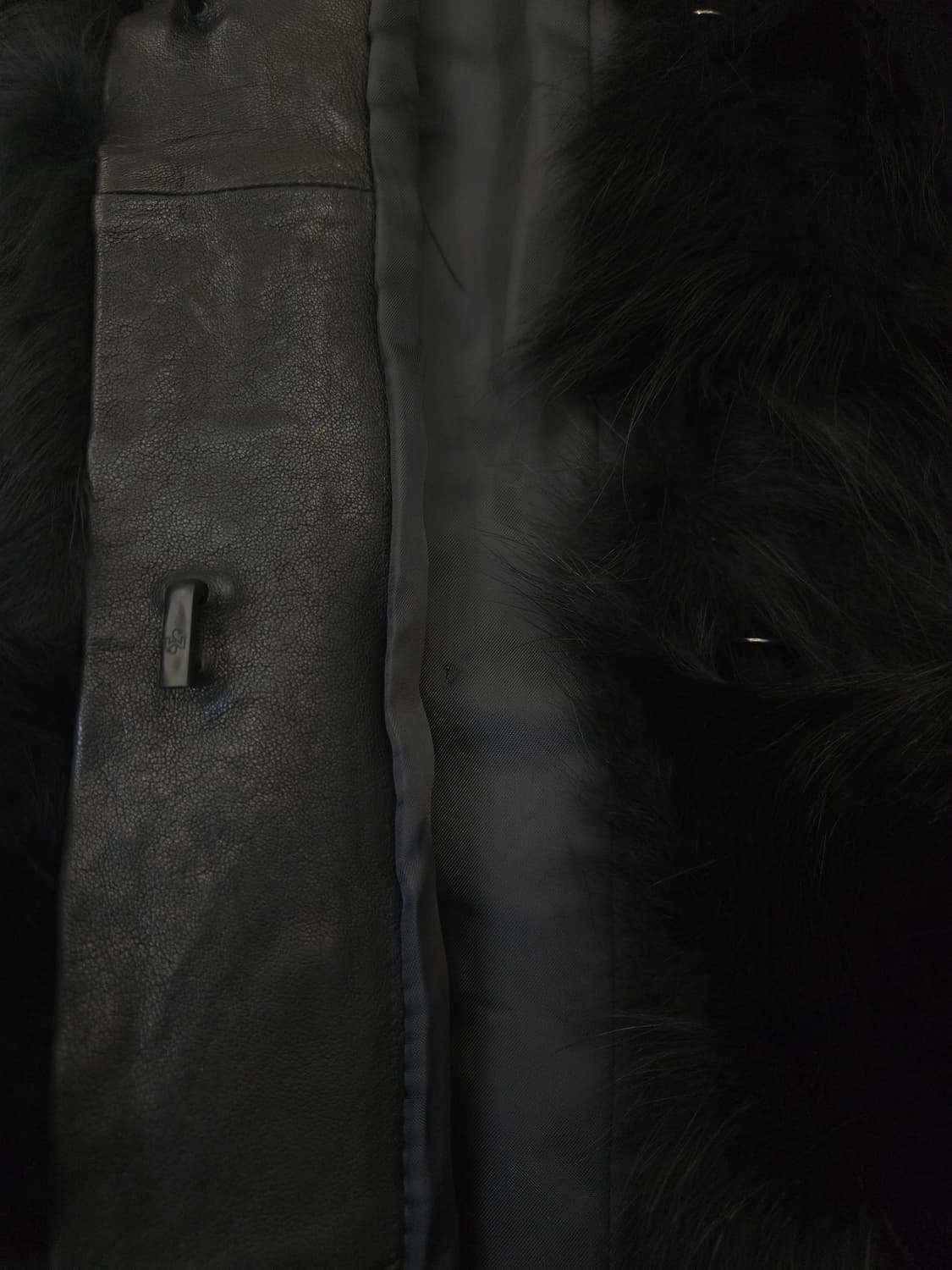 HASSTIGE 블랙 양가죽 퍼 코트 상품이미지3