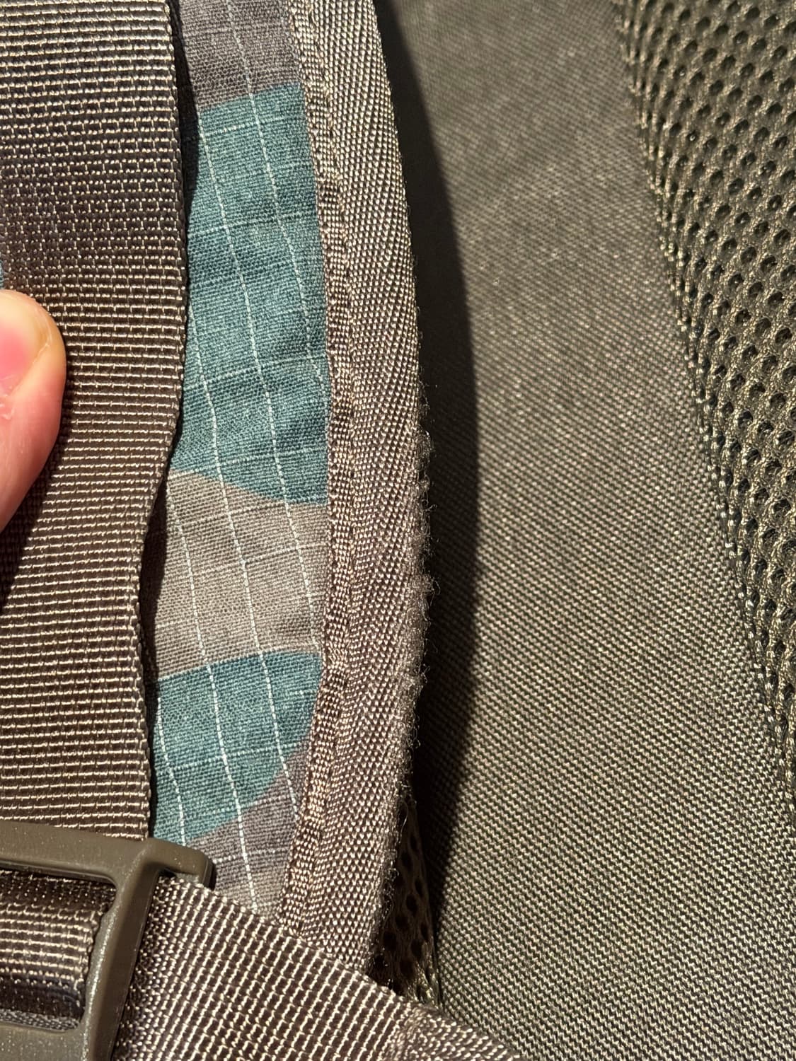 슈프림 24ss 카모 백팩 상품이미지5