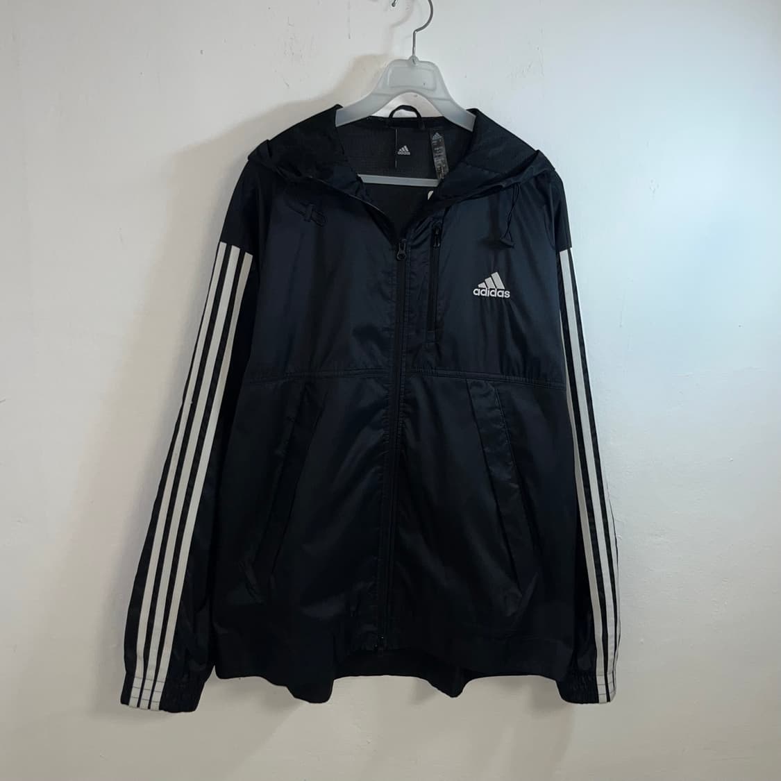 Adidas Black Windbreaker 상품이미지3