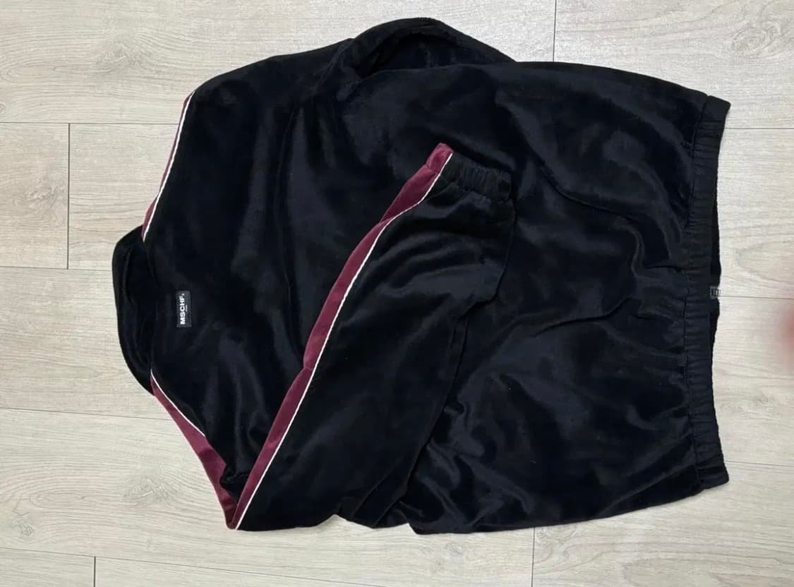 미스치프 벨보아 셋업 상품이미지4