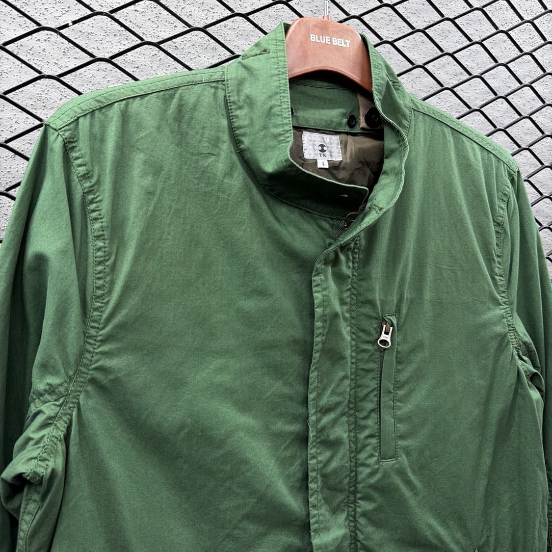 스탠카라 필드자켓 퀼팅안감 히든버튼 디테일 그린 상품이미지4