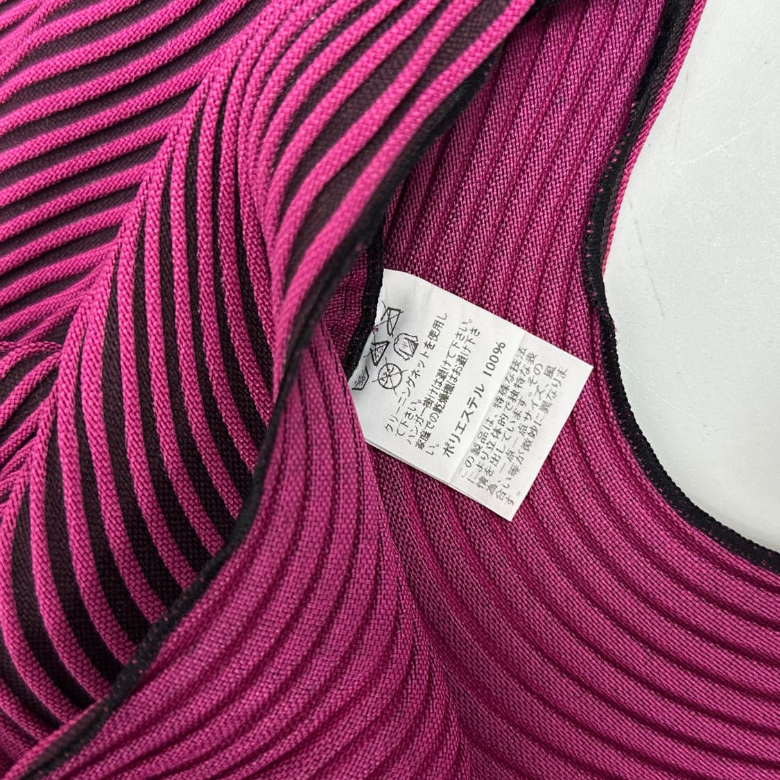 이세이미야케 웨이브 플리츠 탑 상품이미지9