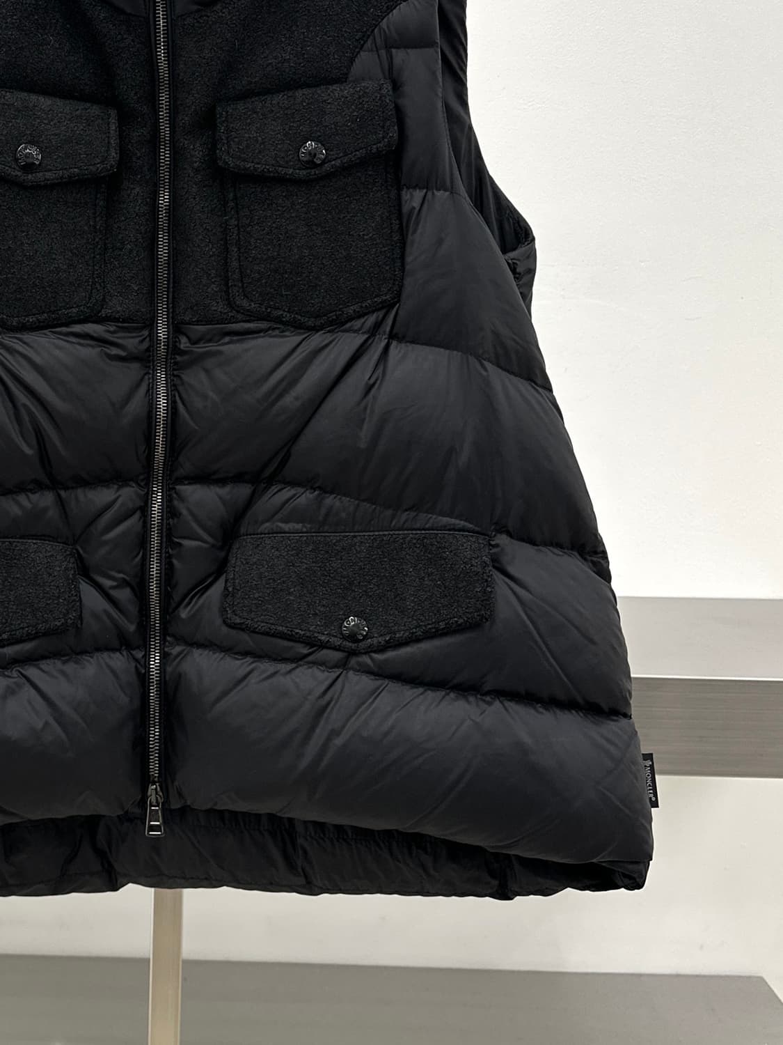 몽클레어 모미지 구스다운 베스트 상품이미지5