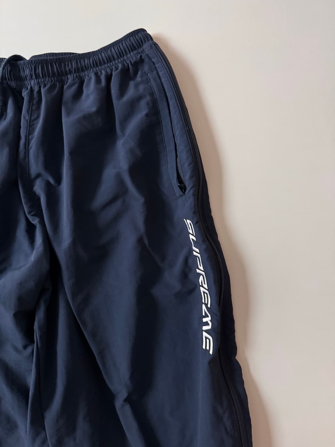 24fw 슈프림 웜업 팬츠 상품이미지2