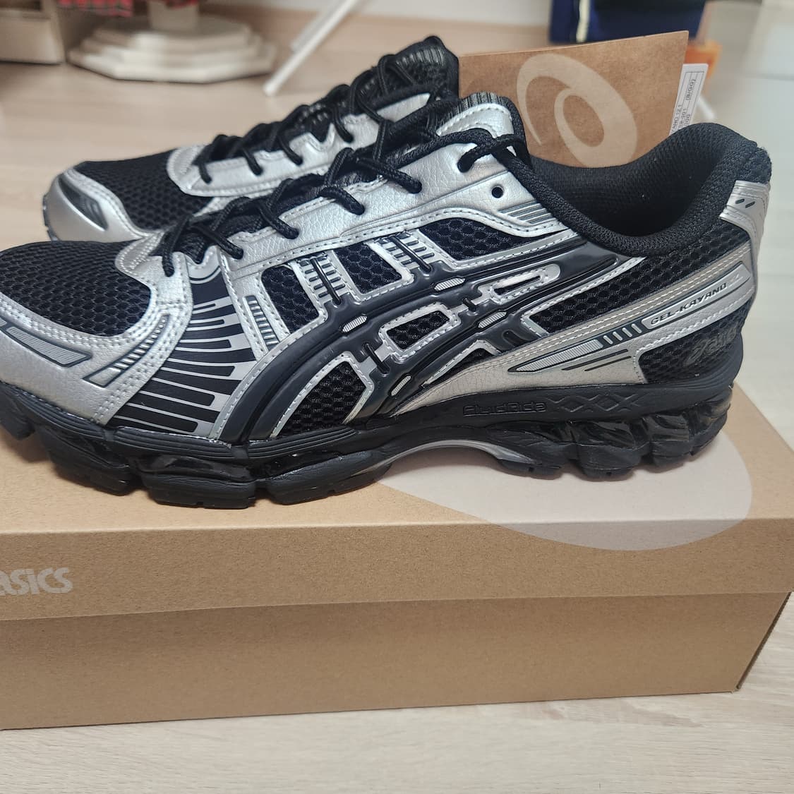 아식스 젤카야노12.1  280사이즈 상품이미지2